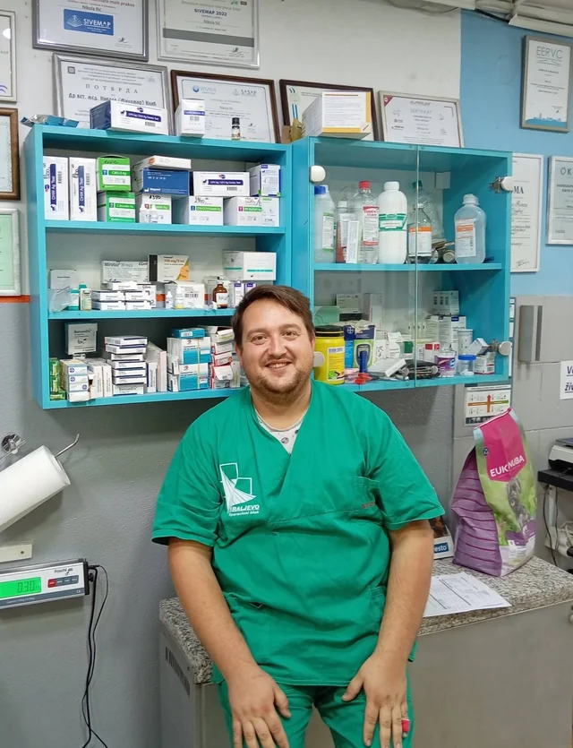 Miloš Milovanović, veterinarski tehničar, u ambulanti Pet Vet 37